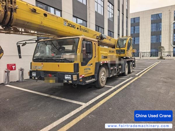 Buy XCMG 25k Used Crane / 1